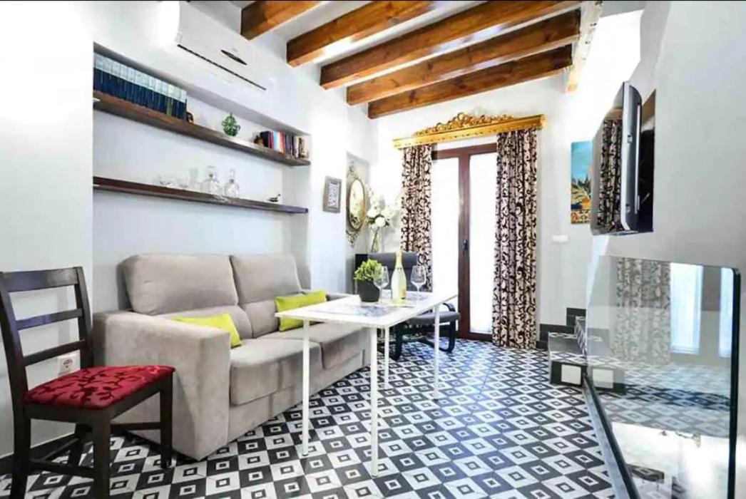 Typical Sevillan 2 Bedroom Unit Екстер'єр фото